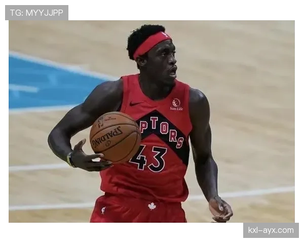 西亚卡姆全明星赛闪耀全场,惊艳表现引领球队取胜 西亚卡姆全明星赛闪耀全场,惊艳表现引领球队取胜