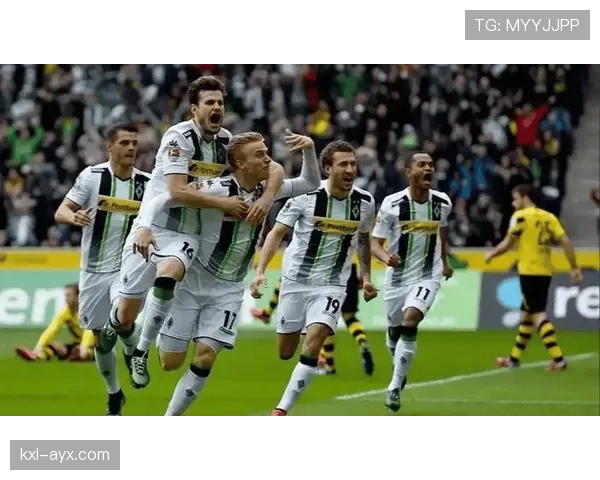 奥格斯堡稳中求进，精彩对决引爆全场欢呼